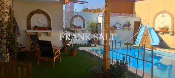 3 غرف نوم فيلا في Saint Paul's Bay, Malta رقم 8870 7