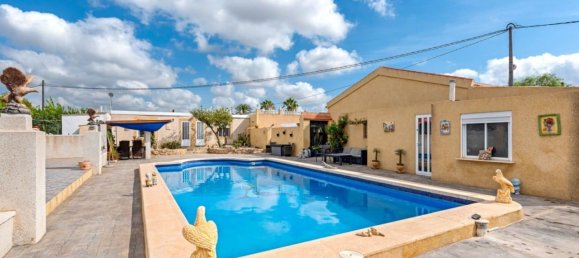 3 bedrooms House in Los Montesinos, Spain No. 183673 4