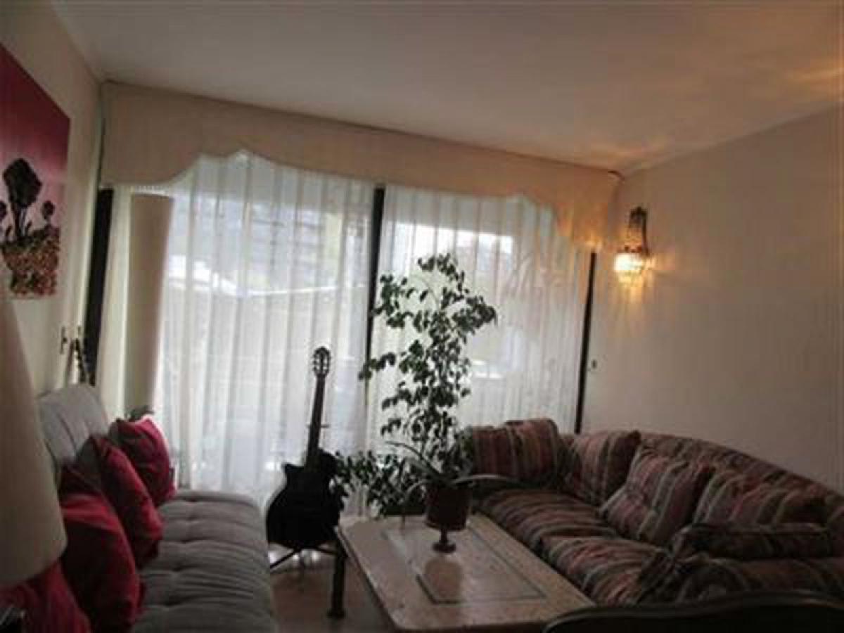 3 bedrooms Apartment in Santiago, Chile No. 1891