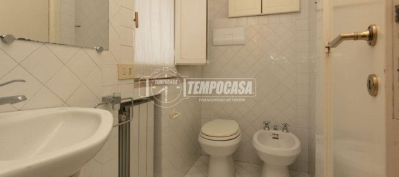 3 rooms Apartment in Perugia, Italy No. 5969 21