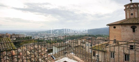 3 rooms Apartment in Perugia, Italy No. 5969 23
