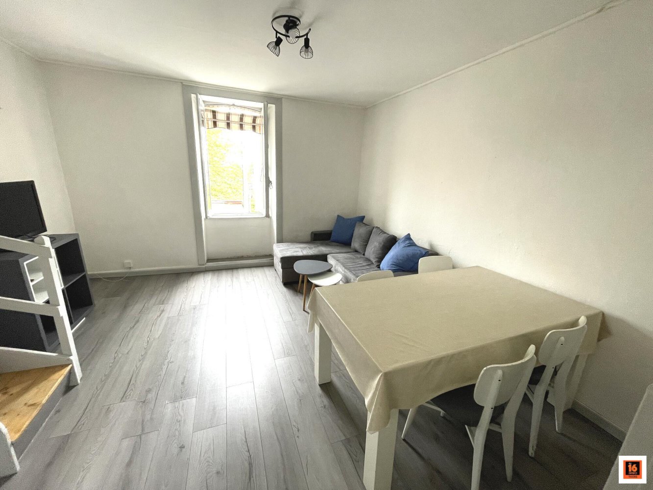 Casa de 1 dormitorio en Thiers, France No. 363385