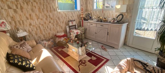 2 bedrooms House in Clery-Saint-Andre, France No. 248895 9