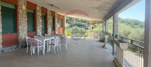 18 bedrooms Villa in Lavagna, Italy No. 137860 9