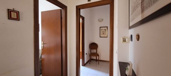6 rooms Apartment in Amelia, Italy No. 22614 2