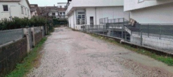 3 rooms Apartment in Piovene Rocchette, Italy No. 208281 9