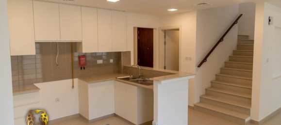 3 Schlafzimmer Stadthaus in Town Square, UAE, Nr. 26609 8