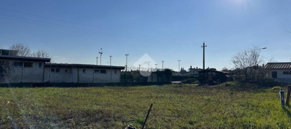  قطعة أرض في Fonte, Italy 704متر مربع رقم 58960 5