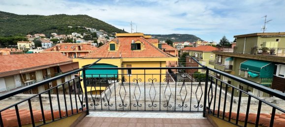 Estudio en Pietra Ligure, Italy No. 319290 3