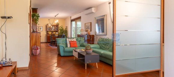 2 bedrooms Villa in Verona, Italy No. 321703 16