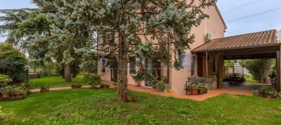 2 bedrooms Villa in Verona, Italy No. 321703 32