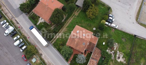 2 bedrooms Villa in Verona, Italy No. 321703 4