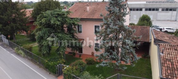 2 bedrooms Villa in Verona, Italy No. 321703 3