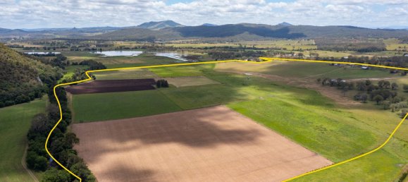 Granja de 3 dormitorios en Croftby, Australia No. 742 5