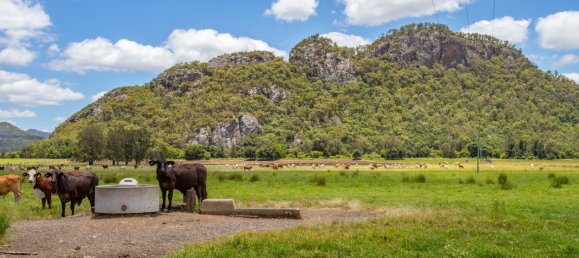 Granja de 3 dormitorios en Croftby, Australia No. 742 2