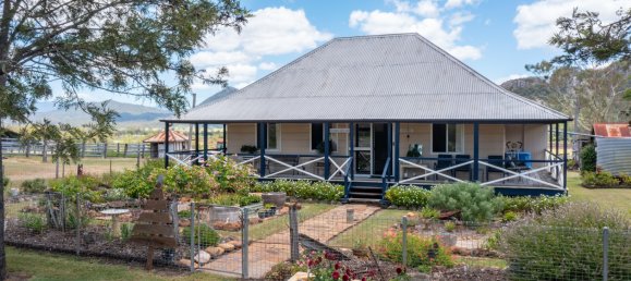Granja de 3 dormitorios en Croftby, Australia No. 742 4