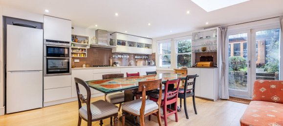 3 bedrooms House in London, United Kingdom No. 14042 6