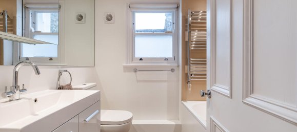 3 bedrooms House in London, United Kingdom No. 14042 8