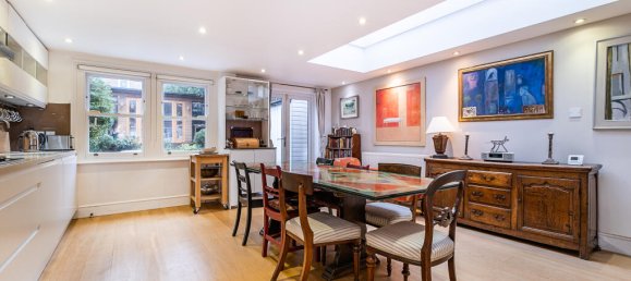 3 bedrooms House in London, United Kingdom No. 14042 14