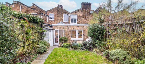 3 bedrooms House in London, United Kingdom No. 14042 7