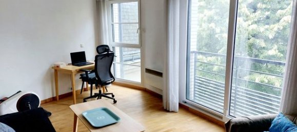 Studio in Paris, France No. 312606 2