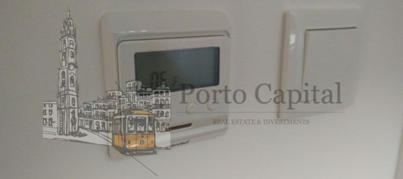 4 bedrooms Apartment in Porto, Portugal No. 78650 8