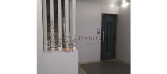 4 bedrooms Apartment in Porto, Portugal No. 78650 2