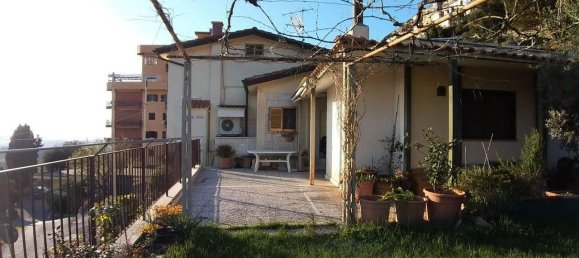 4 rooms Villa in Palombara Sabina, Italy No. 35616 10