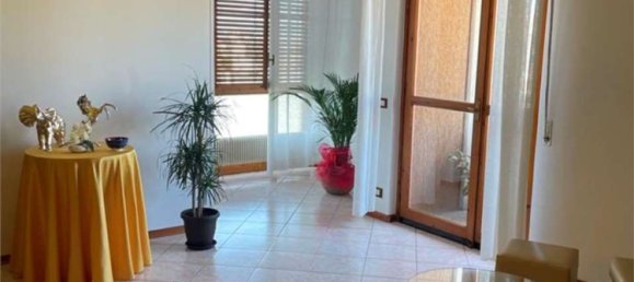 Apartamento de 5 habitaciónes en Vittoria, Italy No. 195238 7