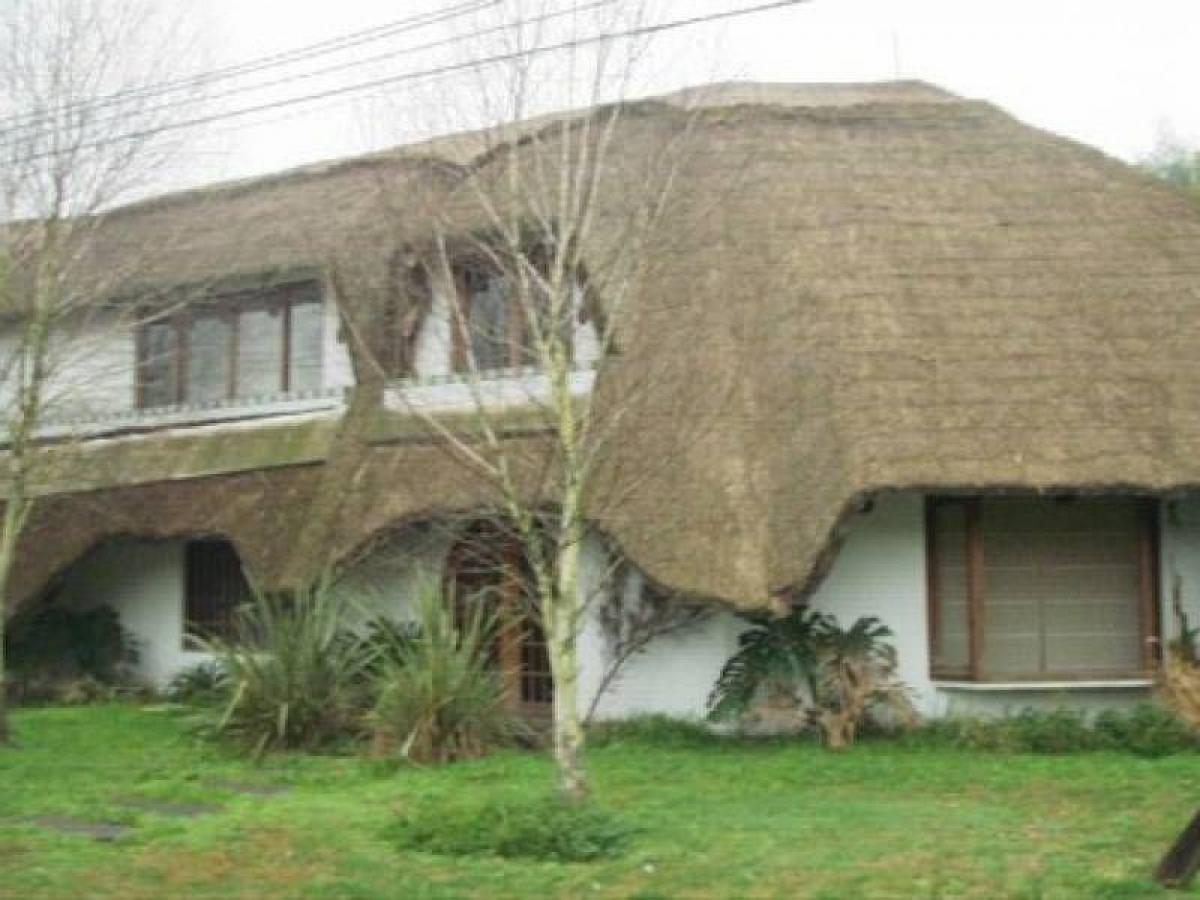 4 bedrooms House in Pilar, Argentina No. 79994