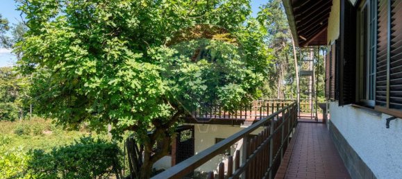 6 bedrooms Villa in Agrate Conturbia, Italy No. 308705 6