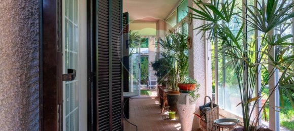 6 bedrooms Villa in Agrate Conturbia, Italy No. 308705 5