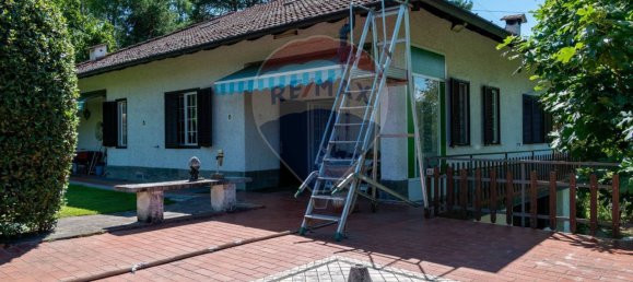 6 bedrooms Villa in Agrate Conturbia, Italy No. 308705 9