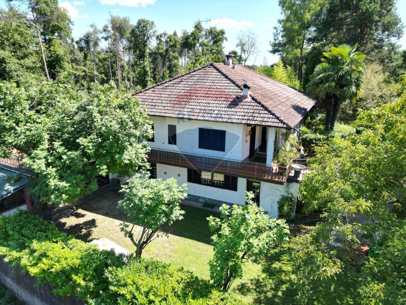 6 bedrooms Villa in Agrate Conturbia, Italy No. 308705