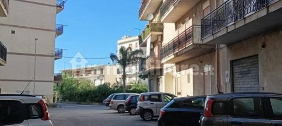 2 bedrooms Apartment in Reggio Calabria, Italy No. 281918 2