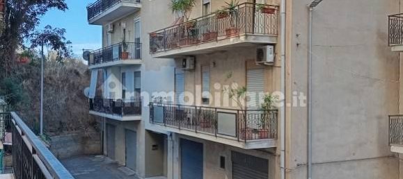 2 bedrooms Apartment in Reggio Calabria, Italy No. 281918 3