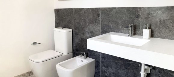 10 rooms Villa in Ivrea, Italy No. 49751 16