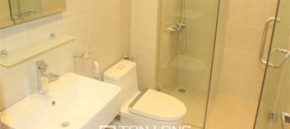 Apartamento de 3 dormitorios en Tay Ho, Vietnam No. 1323 5