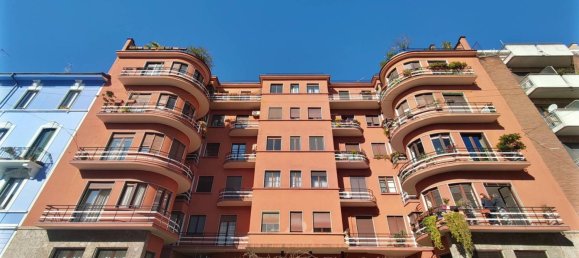 1 bedroom Apartment in Milan, Italy No. 282634 3