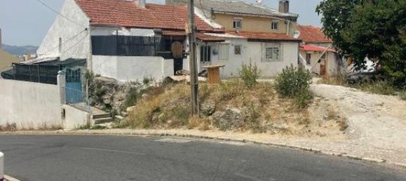 Land in Lisbon, Portugal No. 66677 2