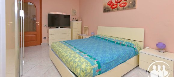4 Schlafzimmer Wohnung in Turin, Italy, Nr. 350061 23