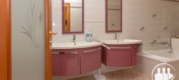 4 Schlafzimmer Wohnung in Turin, Italy, Nr. 350061 28