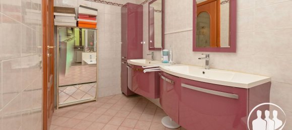 4 Schlafzimmer Wohnung in Turin, Italy, Nr. 350061 30
