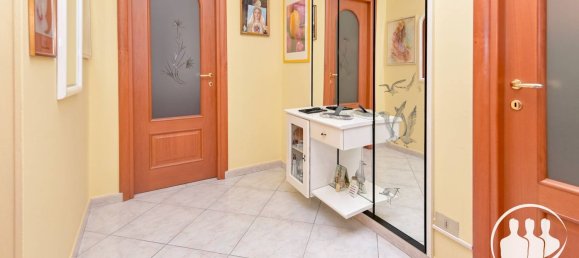 4 Schlafzimmer Wohnung in Turin, Italy, Nr. 350061 18