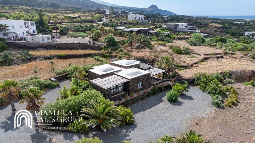 2 غرف نوم منزل في Pantelleria, Italy رقم 313956