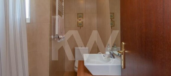 4 bedrooms Villa in Cascais, Portugal No. 79334 11