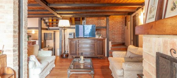 3 bedrooms Apartment in Città della Pieve, Italy No. 229547 8