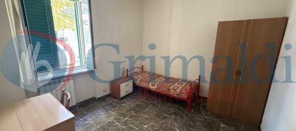 4-salle Appartement à Messina, Italy No. 53393 13