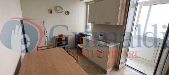 4-salle Appartement à Messina, Italy No. 53393 11
