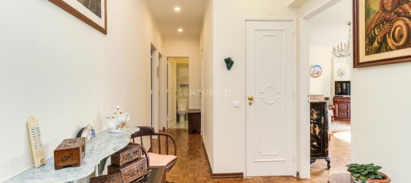 4 bedrooms Apartment in Lisbon, Portugal No. 69029 2